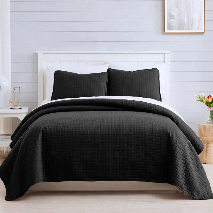 Small Squares Classic Quilt Set, Black